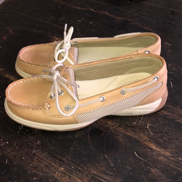 Sperrys • - Picture 2 of 4